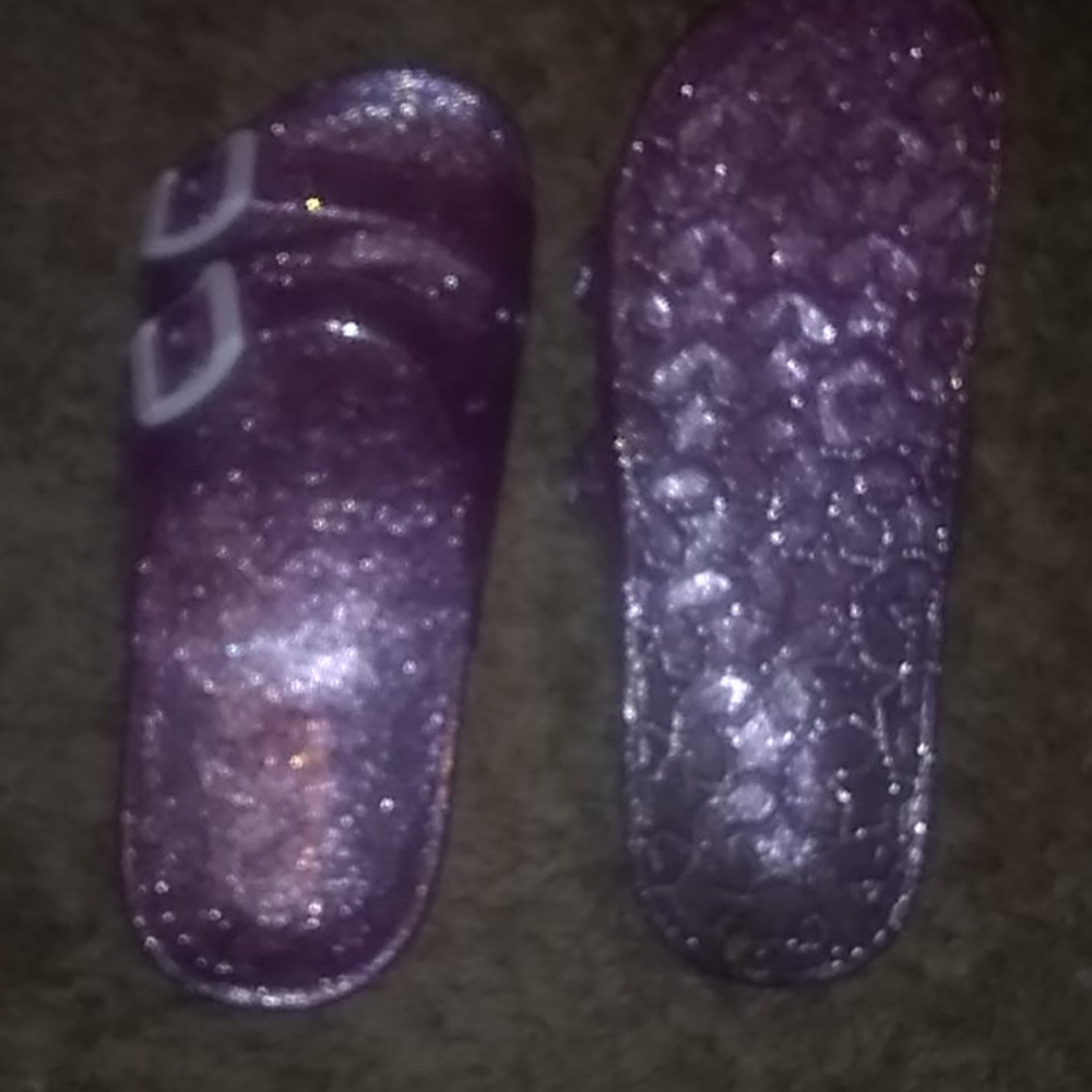 Sandals - Picture 3 of 4
